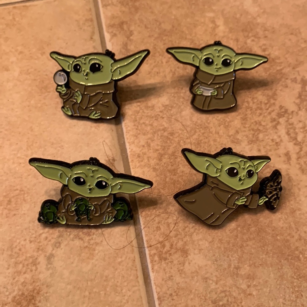 Baby Yoda Pin
